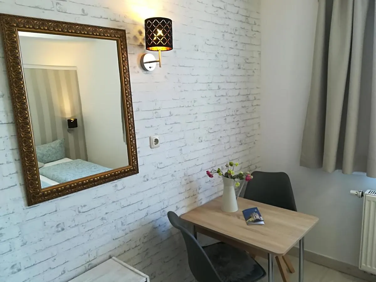 House La Neuschwanstein Blick - Budget City Hotel Fussen 2*,  Germany