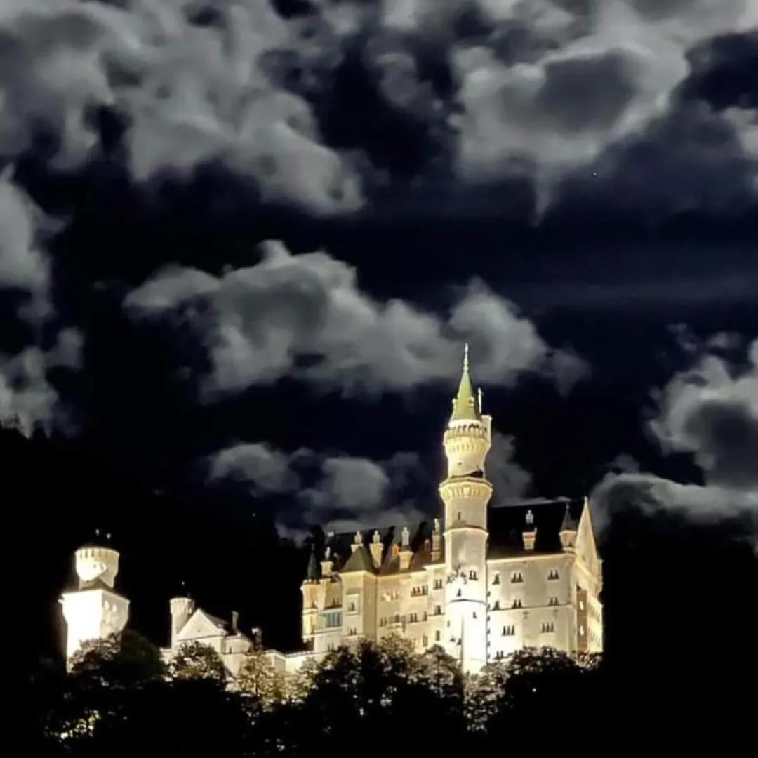 **  House La Neuschwanstein Blick - Budget City Hotel Fussen Germany